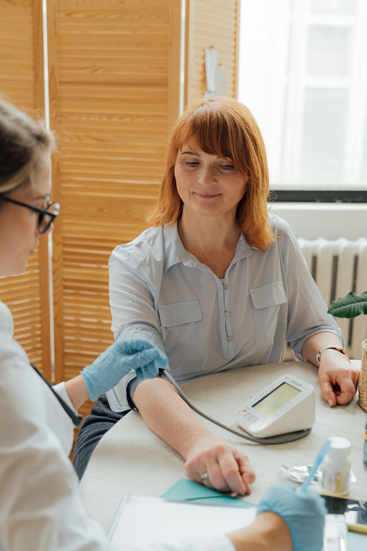 Illustrative consultation in a clinical setting